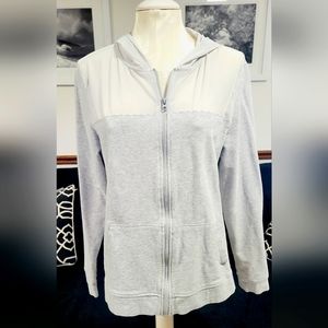 Victoria Sport zip up w/ mesh hood